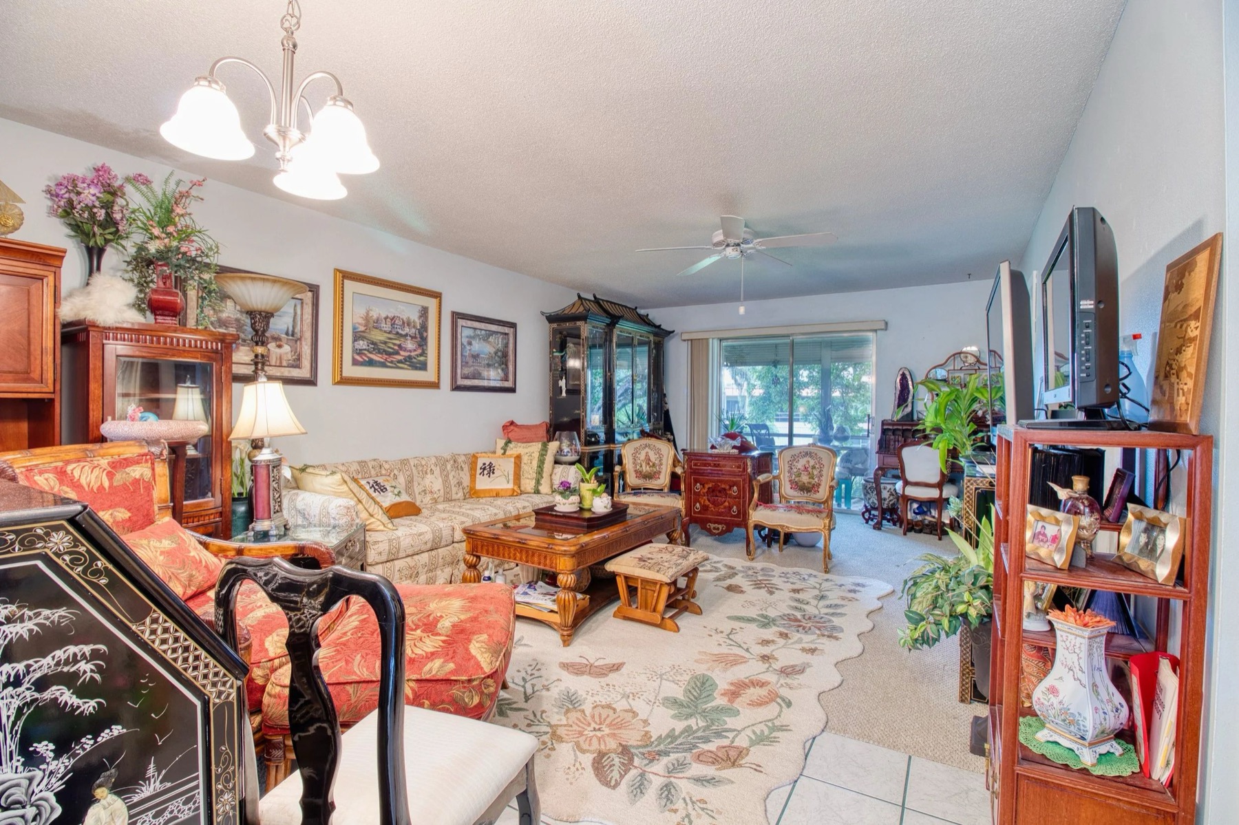 1911 SW Palm City Road, Apt J — interior