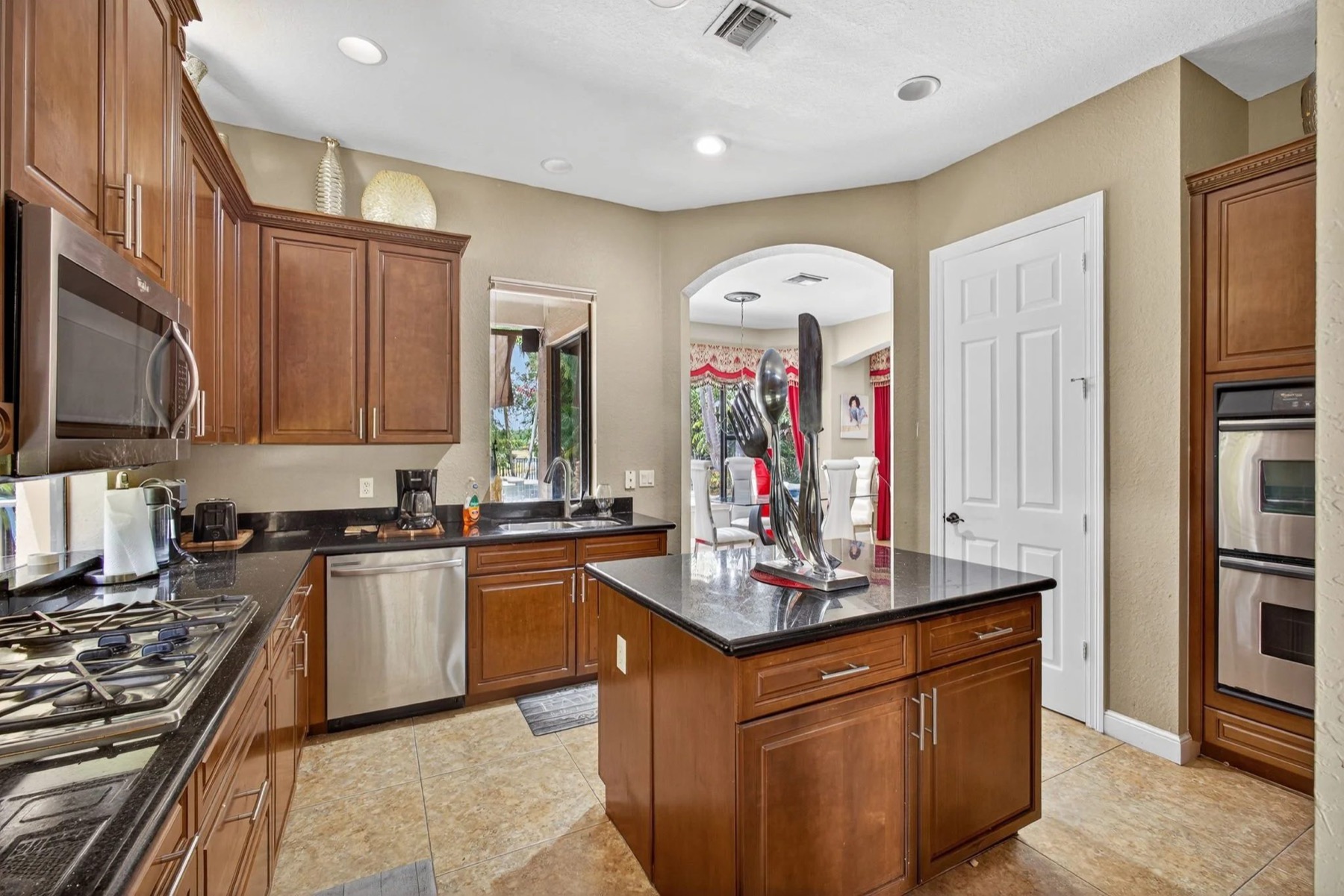 Gourmet Kitchen
